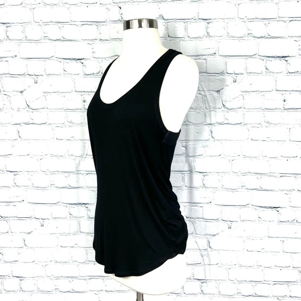 🔥2/$10 |•TROUVÉ•| Black Zip Up Racerback Scoop Neck Tank Top Size Small - Picture 3 of 11